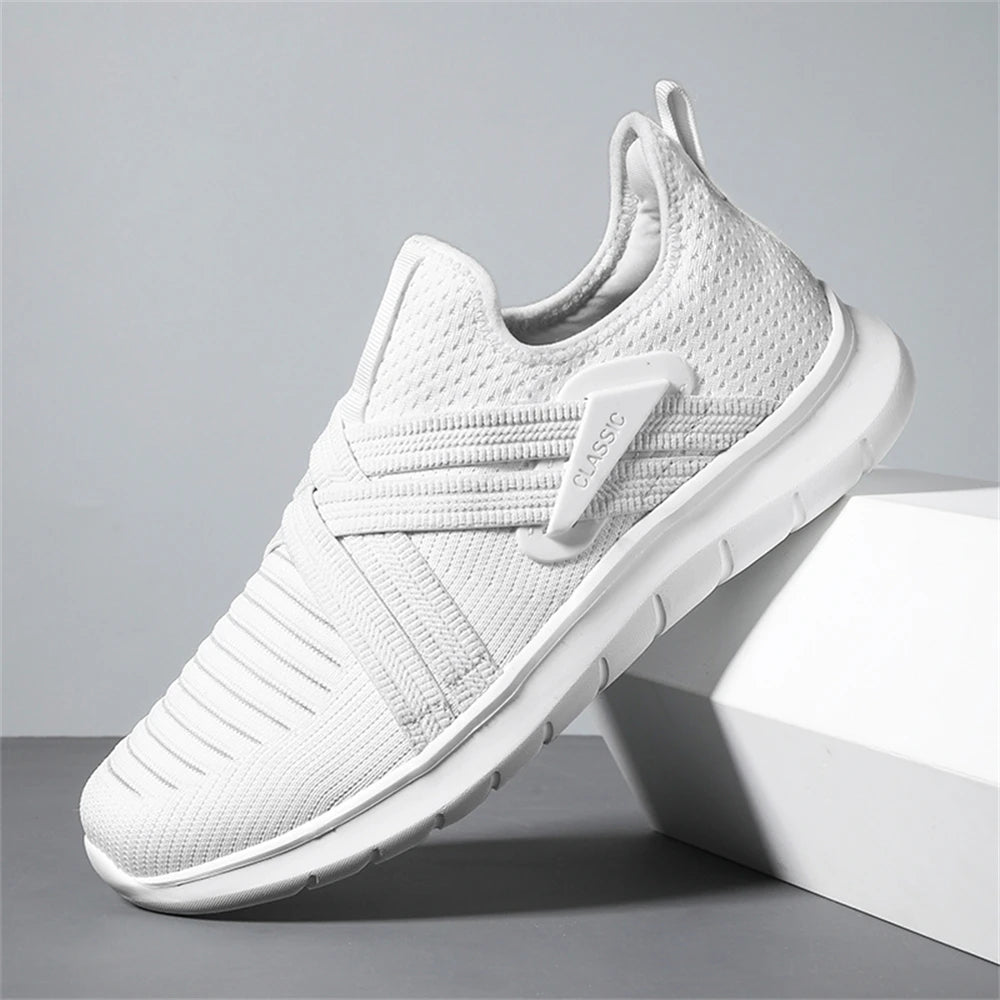 Nova Stride Sneakers