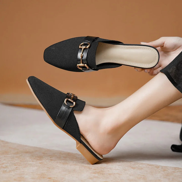 Noir Flat Sandals