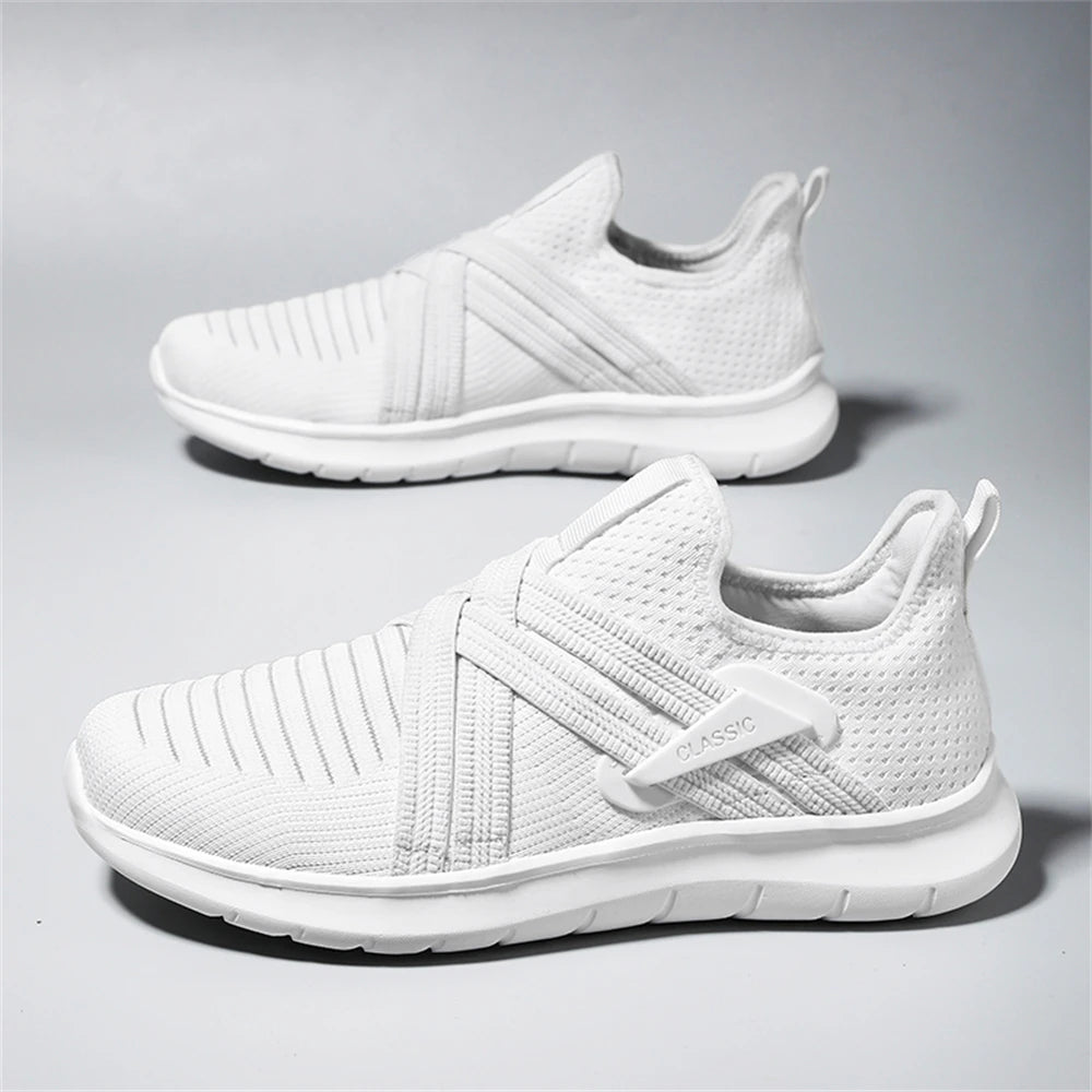 Nova Stride Sneakers